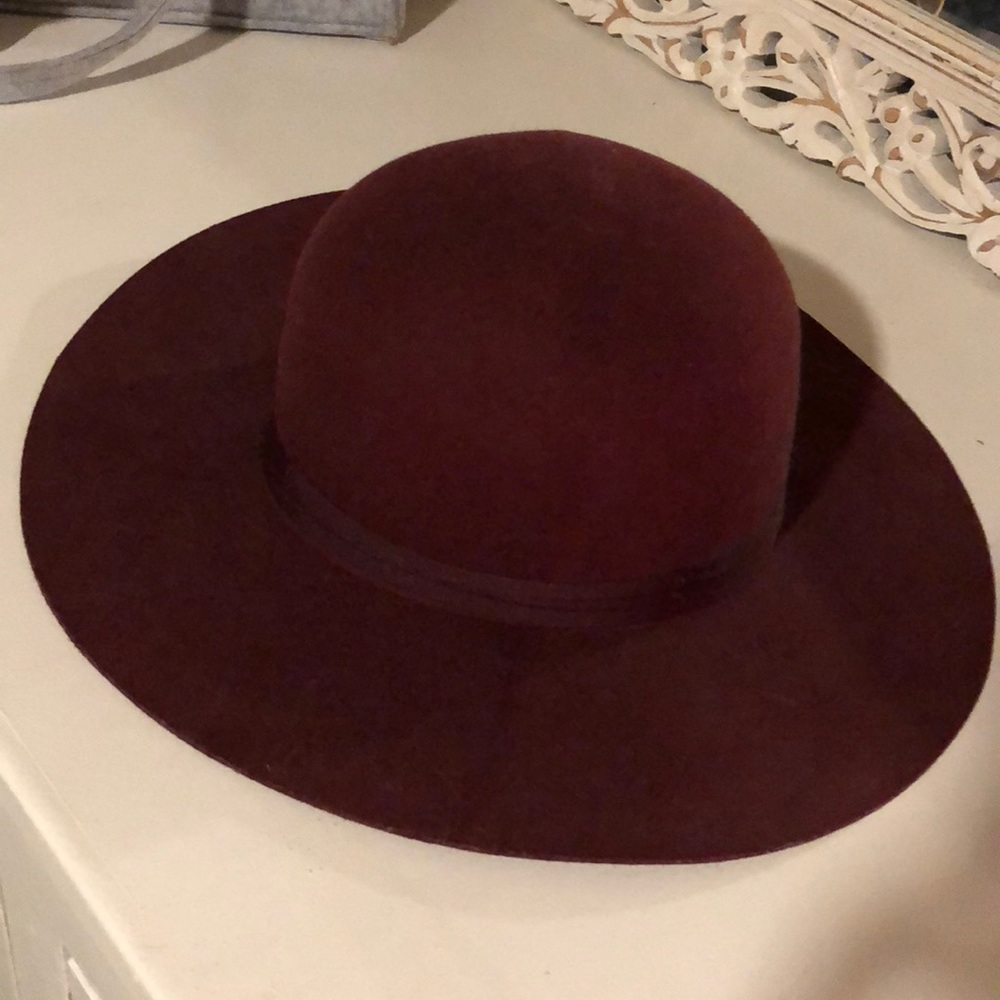 Women’s wide brim hat, Brixton, maroon